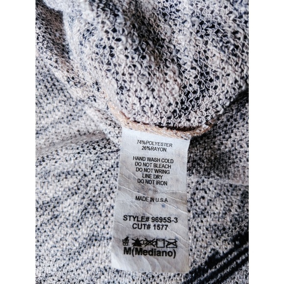 Knit tribal print top - Picture 3 of 5